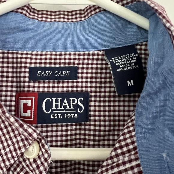 CHAPS Shirt M Brown Button Down Dress Easy Care Classic Versatile - Picture 2 of 3